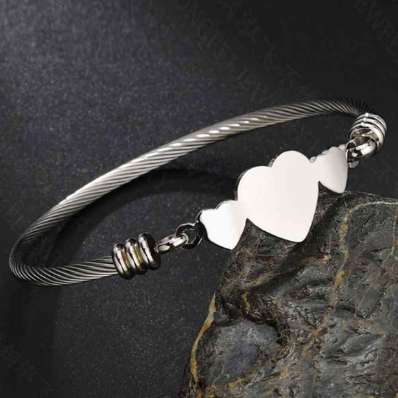 Heart Stainless Steel Bracelet - Picture 1 of 1